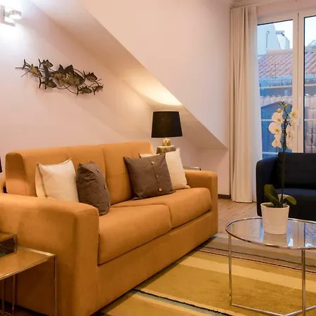 Апартаменты Rosa Do Bairro Alto *