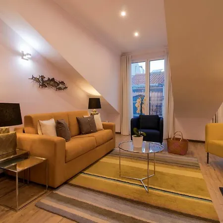 Lägenhet Rosa Do Bairro Alto Lisboa